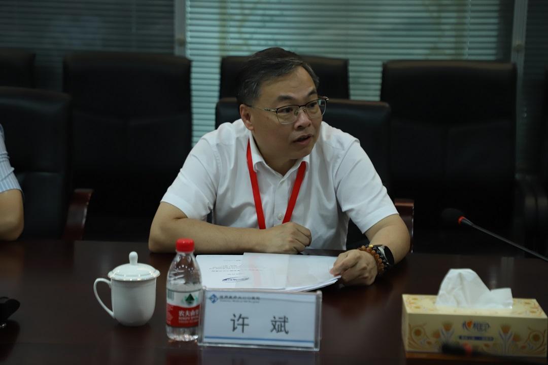 fb03df81-8b8e-4fe3-9d97-8af6e0823cec.jpg